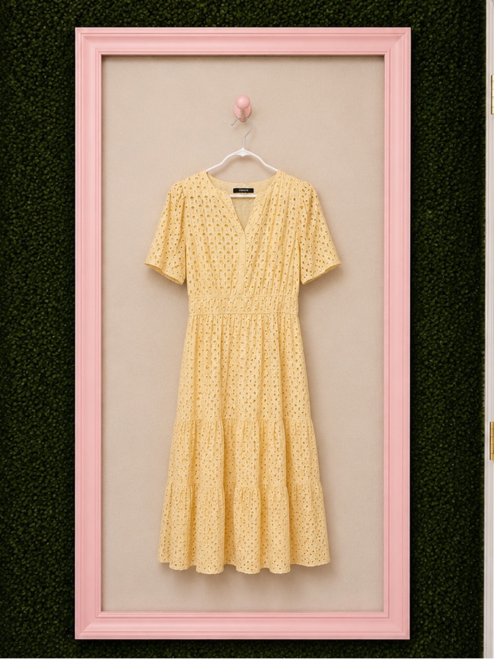 Jessica eyelet midi dress - size S